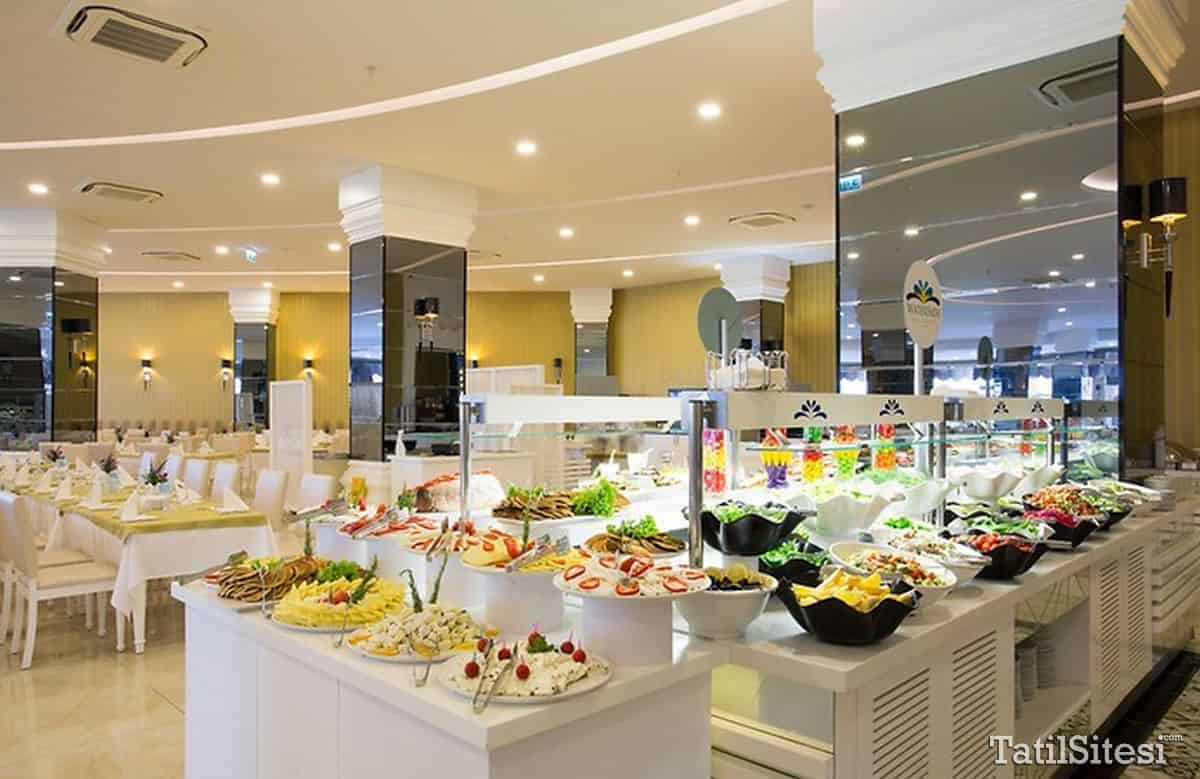 Water Side Resort & Spa